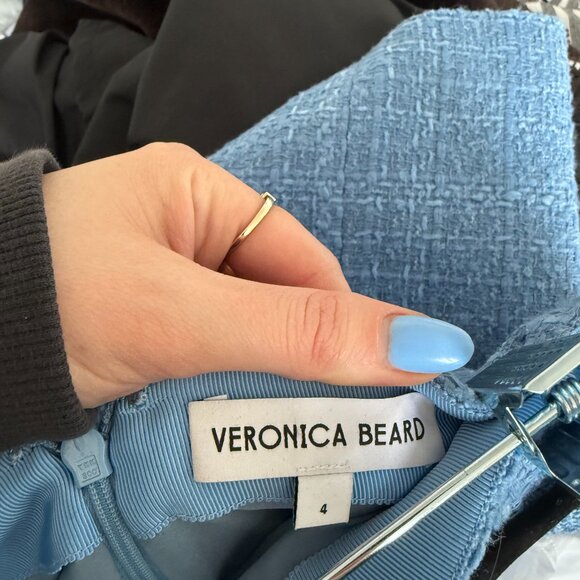 Veronica Beard Tweed Mini Skirt Sz 4 Blue Decorative Crest Button Down - Picture 4 of 9